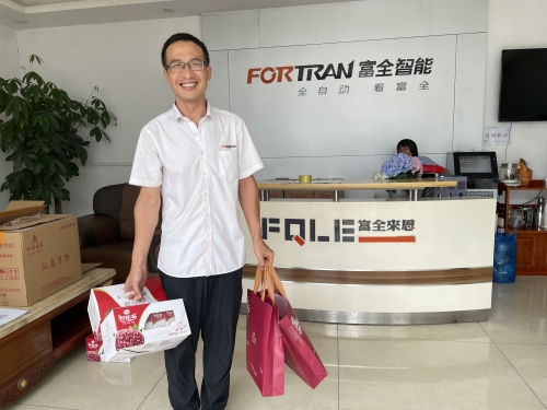 Festival ganda, kegembiraan penuh: Selamat Pertengahan Musim Pertengahan & Hari Nasional